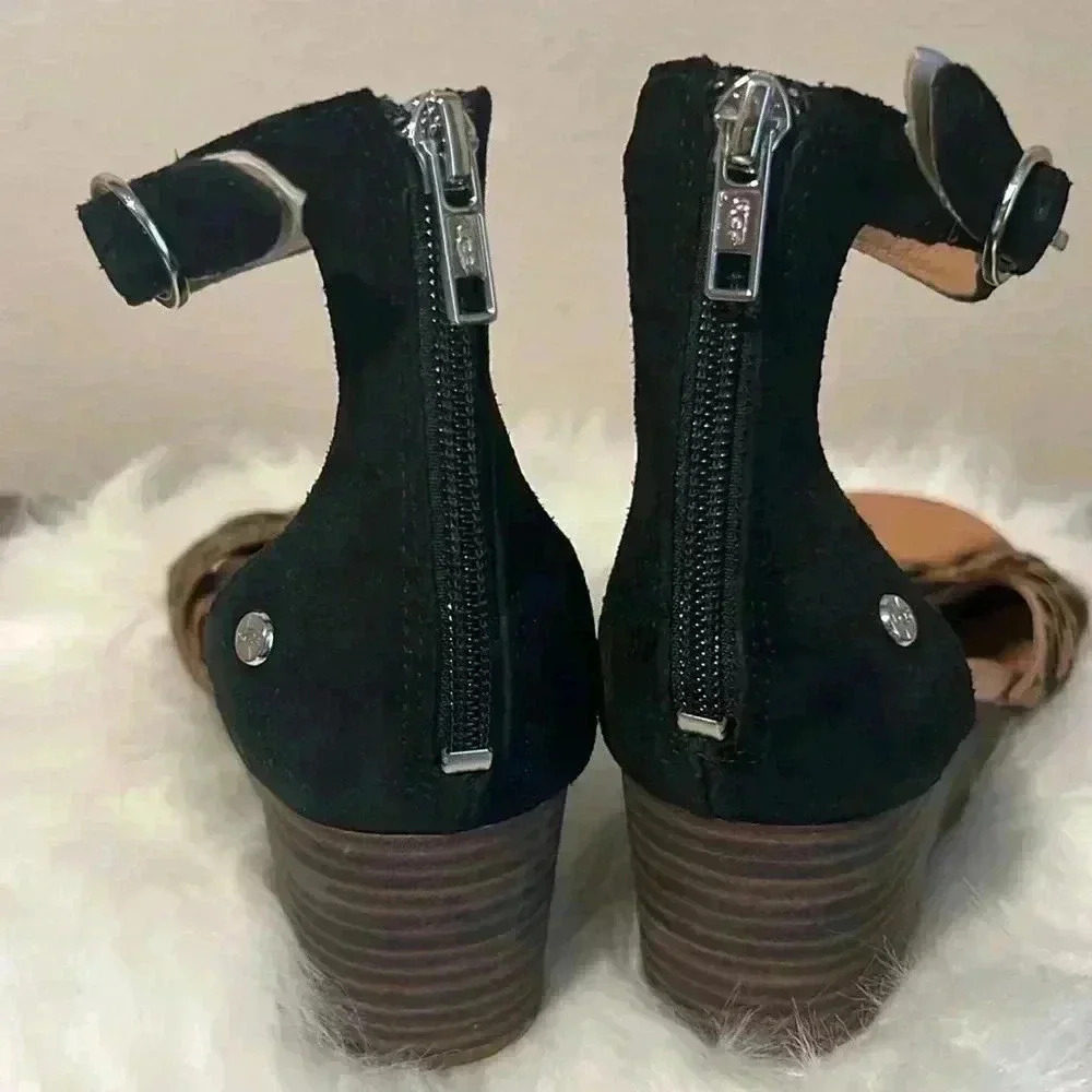 UGG Eugenia Leopard - Picture 4 of 8